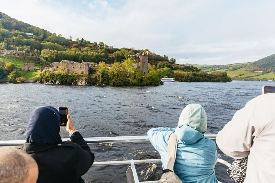 From Inverness: Loch Ness Guided Day Trip - Timing, group size, and what to pack for 7 hours