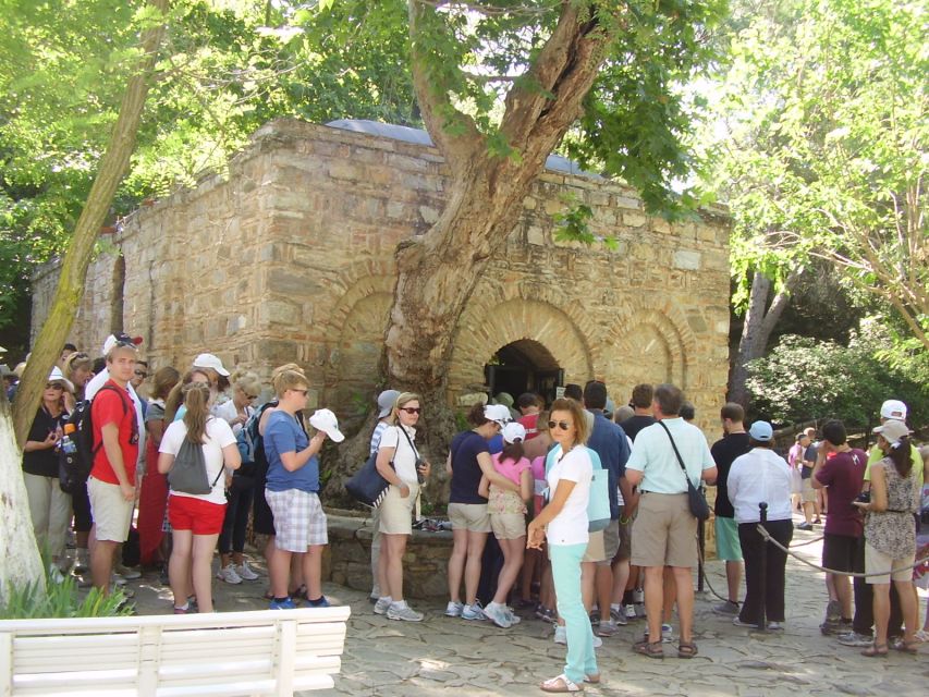 From Izmir: Ephesus Guided Day Trip with Transfer & Lunch - The Big Stops at Ephesus: Celsius, Theatre, Baths, and Artemis