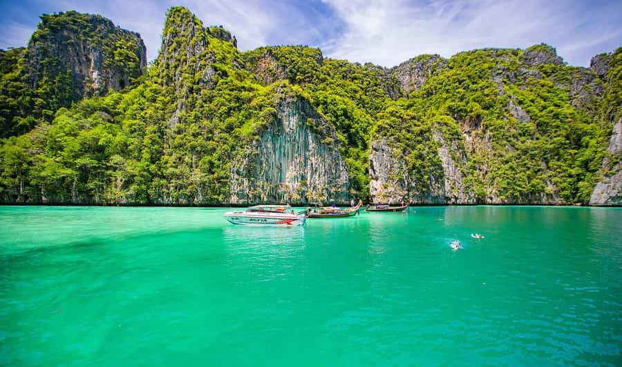From Khao Lak: Phi Phi, Maya Bay, and Khai Islands Day Trip - Guides, food, and how to get the most from a 10-hour schedule