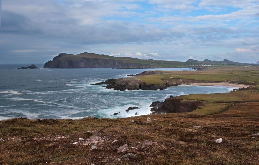 From Killarney: Day Trip to Dingle - Inch Beach: 3 miles of Atlantic gold and the movie-location bonus
