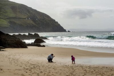 From Killarney: Day Trip to Dingle - Starting outside Killarney Tourist Office: simple logistics, real time for sights