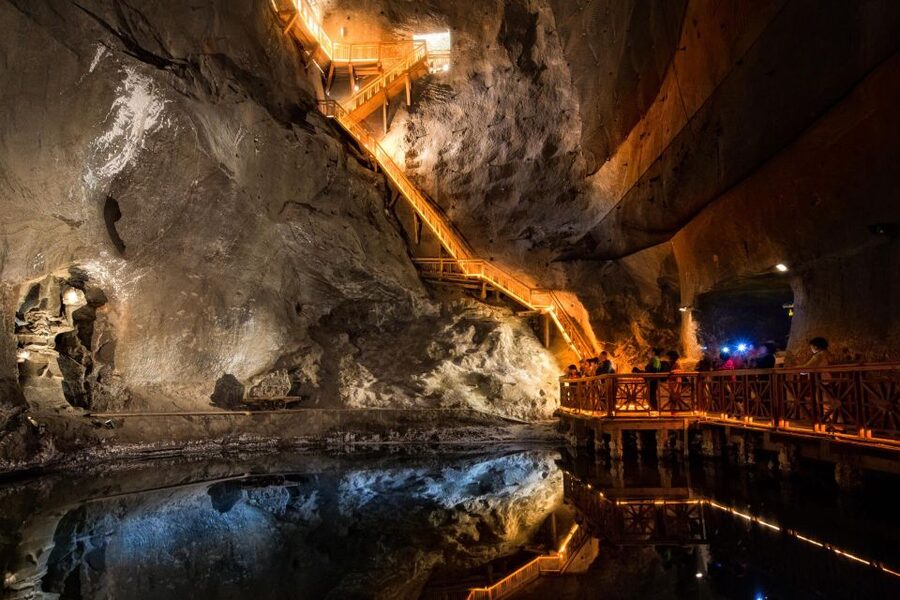 From Krakow: Auschwitz and Wieliczka Salt Mine Full-Day Trip - From Lunch Break to Wieliczka: The Timing Shift You’ll Feel