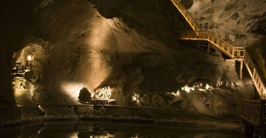 From Krakow: Wieliczka Salt Mine Half-Day Trip with Pickup - Wieliczka Salt Mine in 4 Hours: Why This Half-Day Works