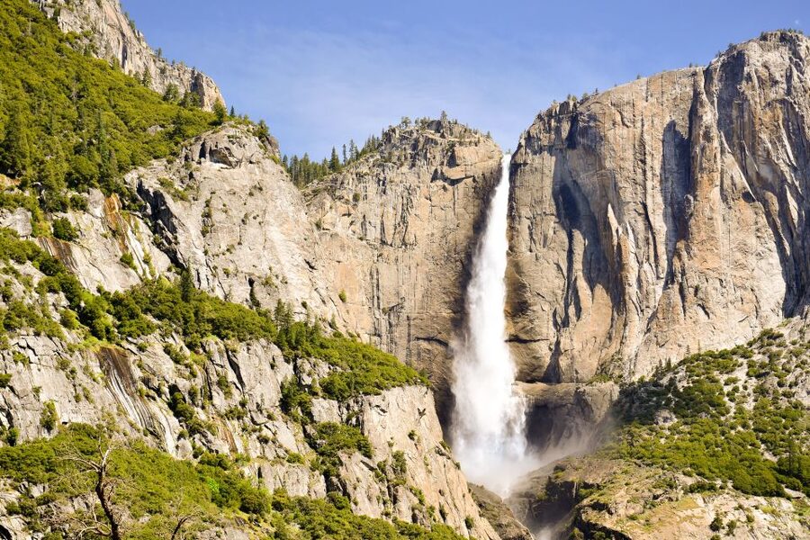 From Lake Tahoe: Yosemite National Park Day Trip with Lunch - The flow inside Yosemite: what your day actually feels like