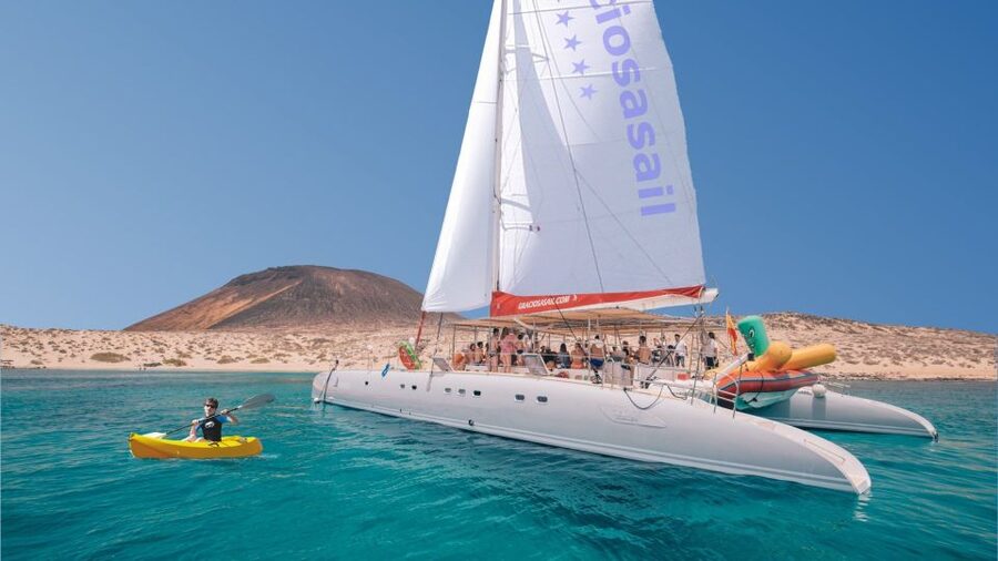 From Lanzarote: Sailing Day Trip Around La Graciosa - Key highlights worth planning for