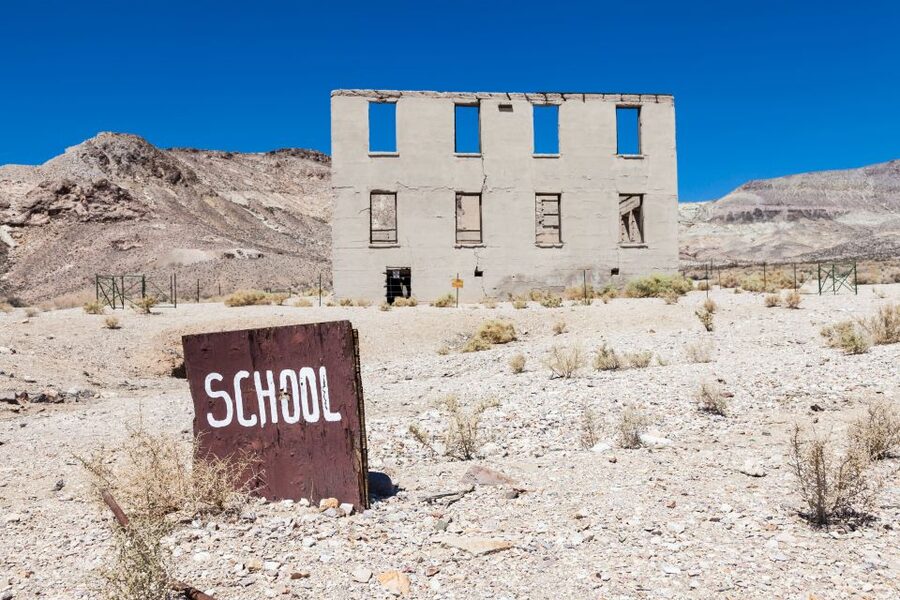 From Las Vegas: Death Valley & Rhyolite Ghost Town Day Trip - Driving Out Through Mojave Desert Views: The Exit Feels Like a Finale
