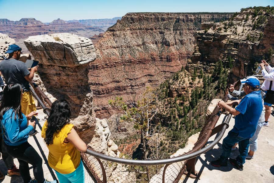 From Las Vegas: Grand Canyon South Rim Day Trip - Breakfast on the Bus and the Lidded Coffee Advantage