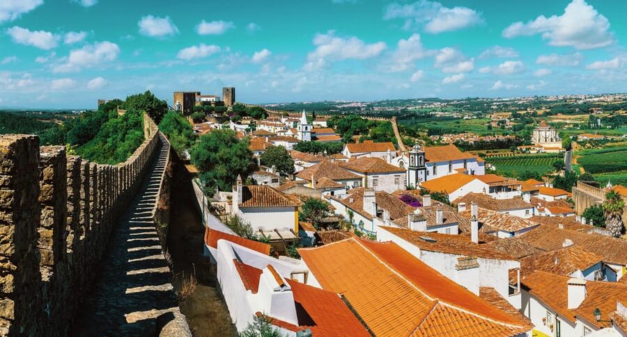 From Lisbon: Nazare Big Waves and Óbidos Guide Day Trip - How long you’ll actually spend at each stop (and why timing matters)