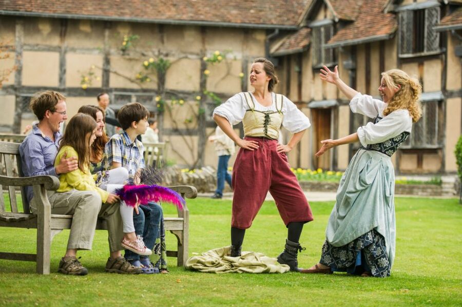 From London: Shakespeare's Stratford-upon-Avon Day Trip - Stratford-upon-Avon on your own: a market town break that pays off