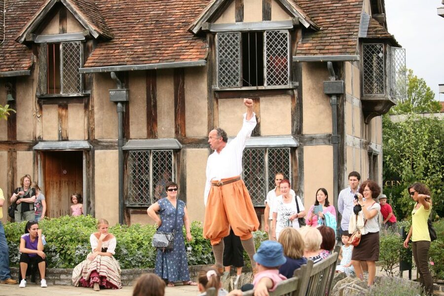 From London: Shakespeare's Stratford-upon-Avon Day Trip - Food, comfort, and the small things that decide whether you enjoy the day