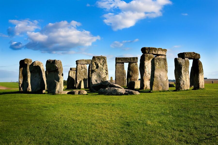 From London: Stonehenge and Bath Day Trip with Ticket - Wiltshire-to-Bath coach time: what you should do on the way