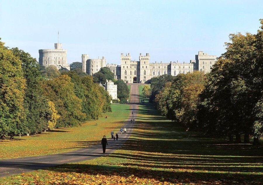 From London: Stonehenge Inner Circle and Windsor Day Trip - Windsor After Stonehenge: Two Choices, One Smart Tradeoff