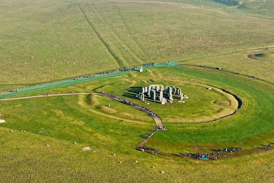 From London: Stonehenge Morning Day Trip with Admission - A Morning Priority Ticket That Gets You Inside the Stonehenge Moment