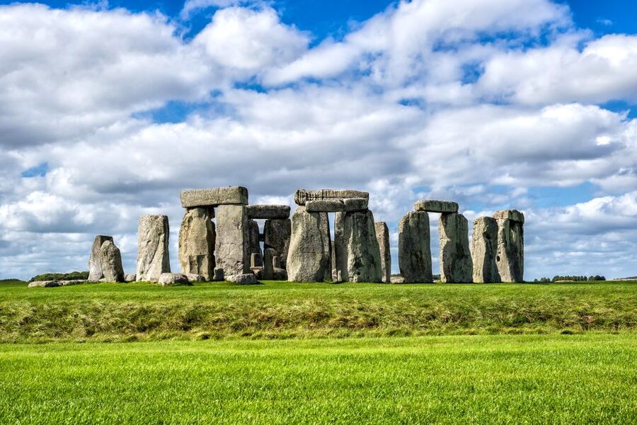 From London: Stonehenge Morning Day Trip with Admission - The 105-Minute Coach Ride: What You Gain Before You Reach the Stones
