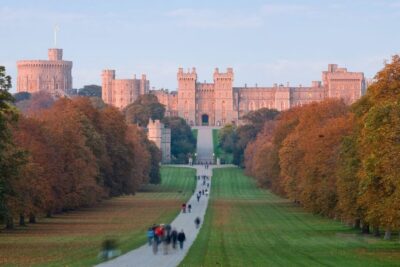 From London: Windsor Castle and Stonehenge Day Trip - Queen Mary’s Dolls’ House: The stop that shocks you with details