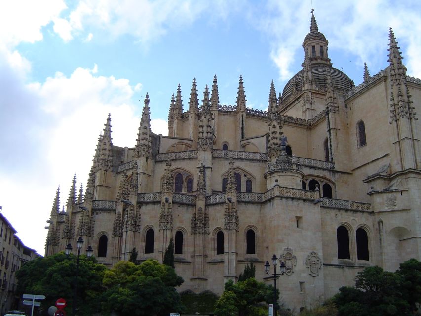 From Madrid: Ávila and Segovia Guided Day Trip - Key highlights worth your attention