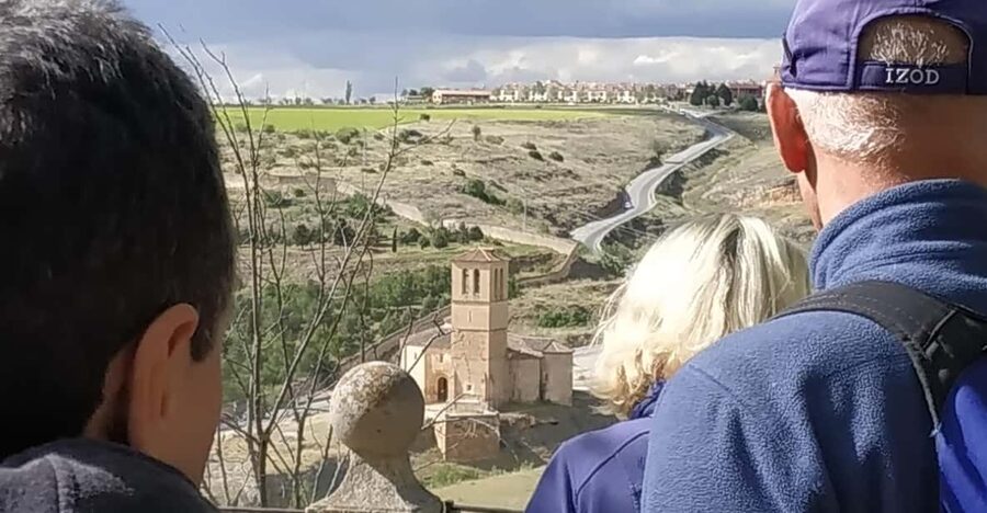 From Madrid: Half-Day or Full-Day Trip to Segovia - From Madrid to Segovia: why the bus timing matters