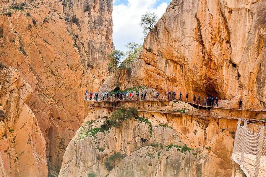 From Málaga: Caminito del Rey Guided Day Trip - Caminito del Rey From Málaga: the 100-meter thrill without the hassle
