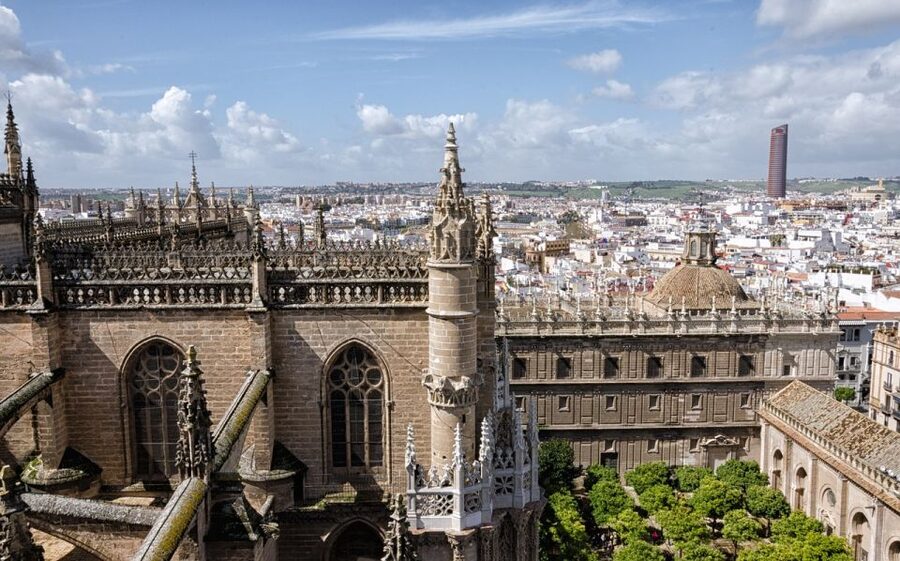 From Malaga: Seville Day Trip and Optional Monument Tickets - Santa Cruz in your own time: 5 hours that actually gives you choices