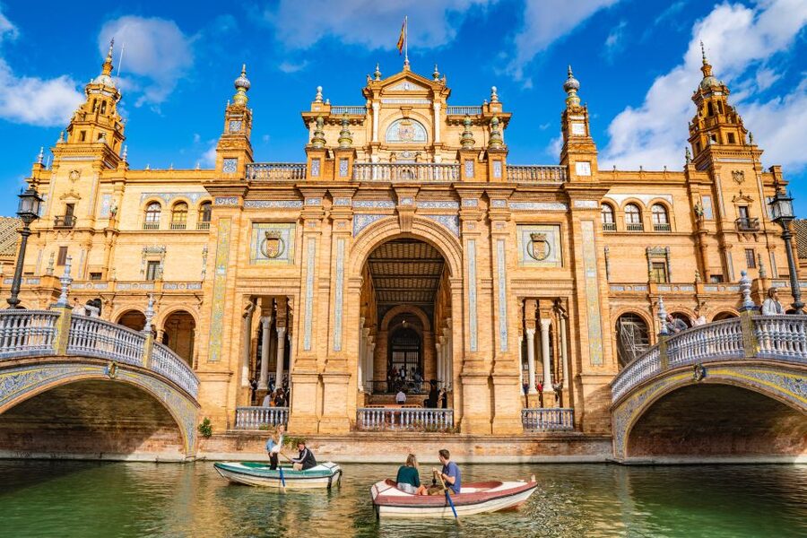 From Malaga: Seville Day Trip and Optional Monument Tickets - Cathedral option: Seville Cathedral and La Giralda, with your tickets handled
