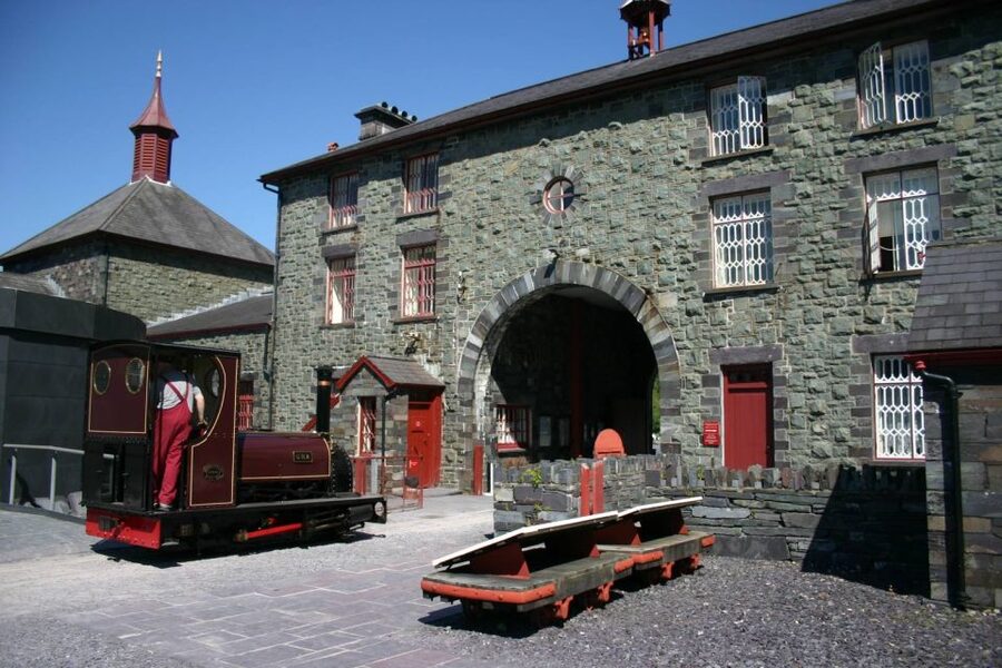 From Manchester: North Wales and Caernarfon Castle Day Trip - Logistics you should plan around (without stressing)
