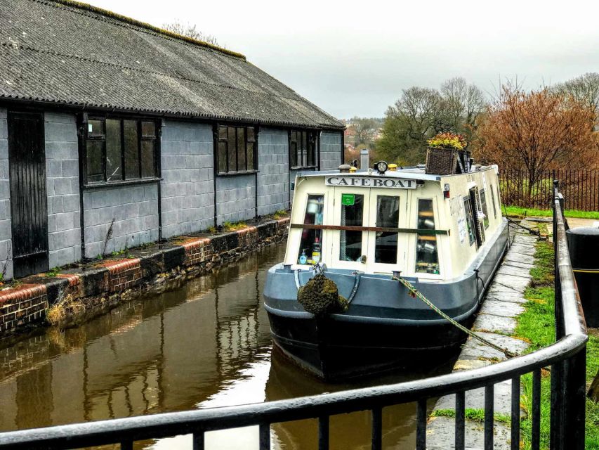 From Manchester: North Wales Sightseeing Adventure Day Trip - Betws-y-Coed: shops, the old railway vibe, and a breather from buses