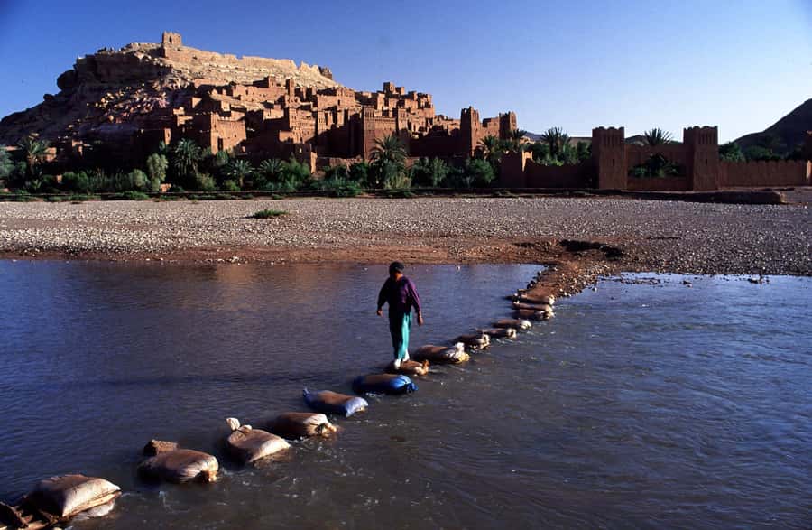 From Marrakech: Ait Benhaddou and Atlas Mountains Day Trip - Lunch with Kasbah views: terrace meals and Berber-house hospitality