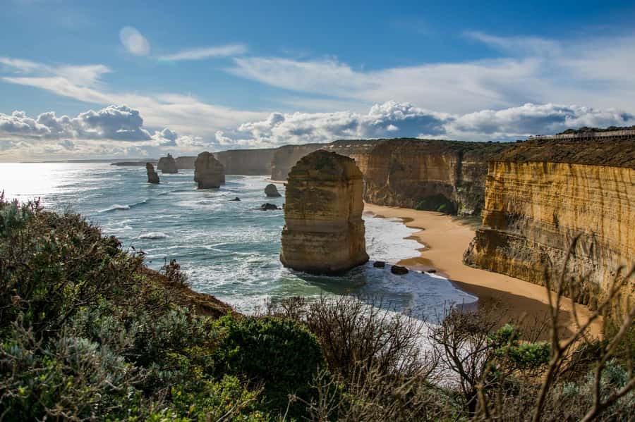 From Melbourne: Reverse Great Ocean Road Day Trip with Lunch - Loch Ard Steps and Your Best Photo Strategy