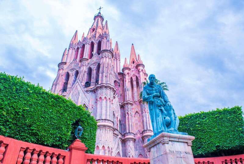 From Mexico City: San Miguel de Allende Day Trip - Cobbled streets and colonial architecture you’ll notice fast