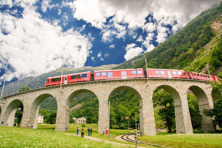From Milan: Bernina Train and St. Moritz Day Trip - What to watch for on the route: Poschiavo, Diavolezza, and Morteratsch