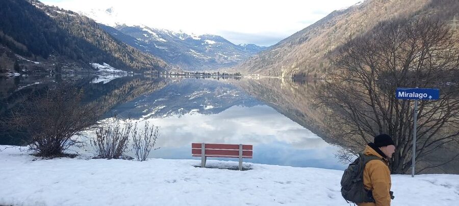 From Milan: Bernina Train, Swiss Alps & St. Moritz Day Trip - Colico break and bus timing: how to avoid feeling rushed