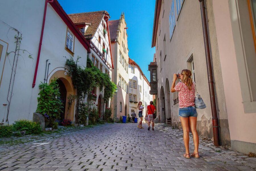 From Munich: Rothenburg and Nördlinger Ries Day Trip by Bus - Dinkelsbühl on the Route: Towers and Spires Before Rothenburg