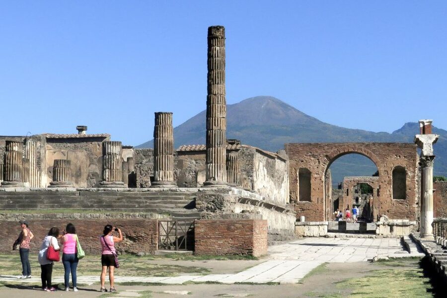 From Naples: Pompeii & Amalfi Coast Full-Day Trip with Lunch - Amalfi free time: how to use your two hours well