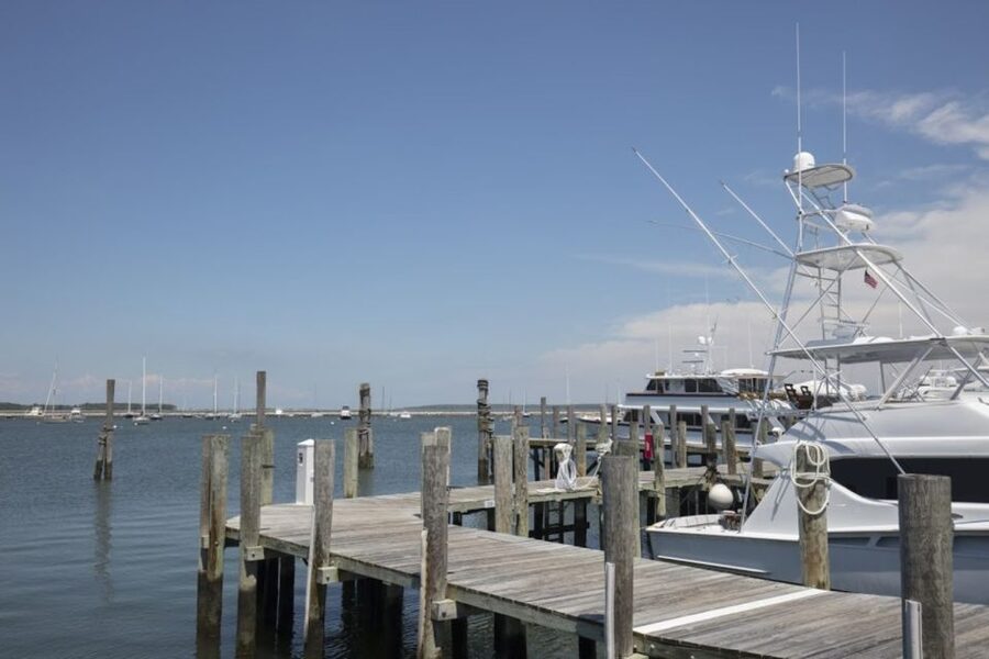 From NYC: Hamptons, Sag Harbor, and Outlet Shopping Day Trip - Sag Harbor Stroll: Yachts, Antiques, and Harbor Time