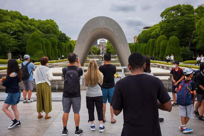 From Osaka: Hiroshima and Miyajima Day Trip by Bullet Train - Shinkansen from Osaka: the fastest way to make this day work
