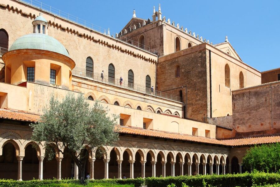 From Palermo: Monreale and Cefalù Half-Day Trip - Mandralisca Museum: Greek and Arab pottery in one stop