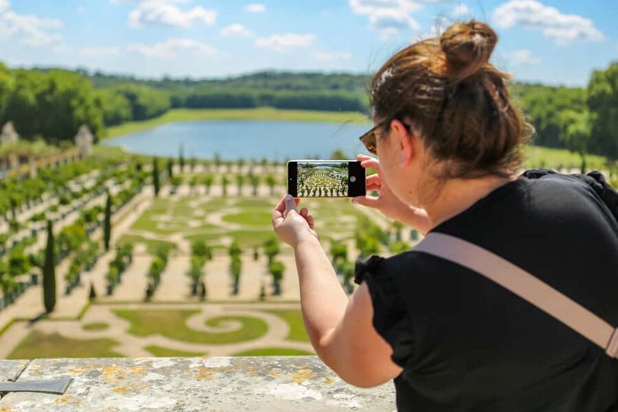 From Paris: Day Trip to Giverny & Versailles with Lunch - Versailles Afternoon: Hall of Mirrors and Grand Apartments (Plus Crowd Reality)