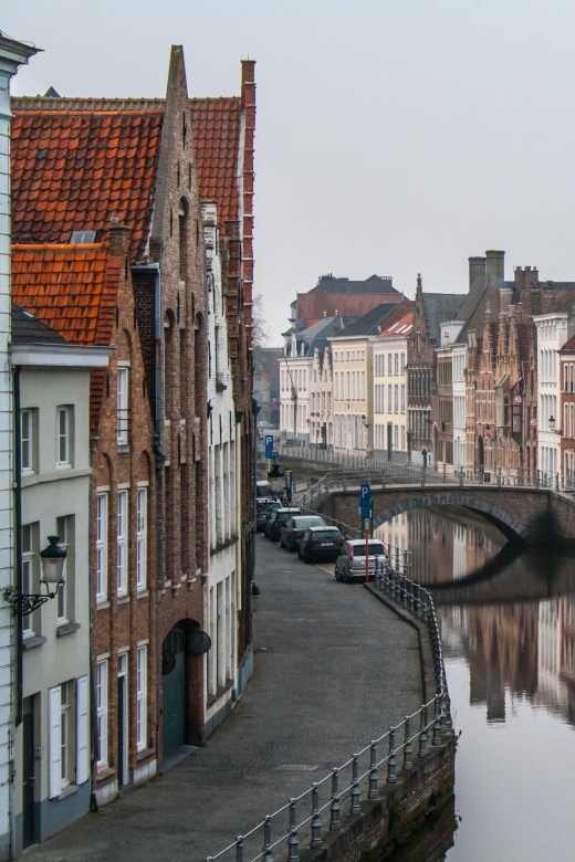 From Paris: Day Trip to the Enchanting Brussels and Bruges - Shopping strategy: chocolate, fries, and not getting stuck