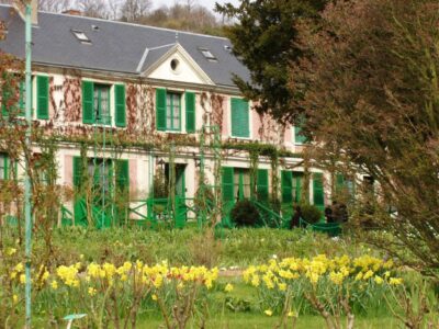 From Paris: Giverny and Monet's Home Day Trip - Meeting point in Paris and getting to your start line