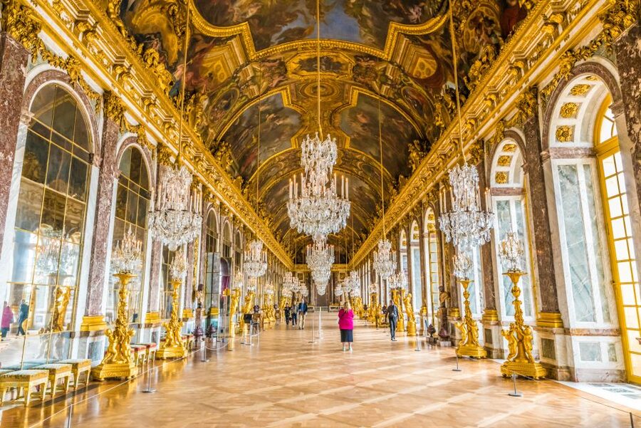 From Paris: Giverny and Versailles Palace Guided Day Trip - Getting There Comfortably: Your Coach, Your Meeting Point, Your Headsets