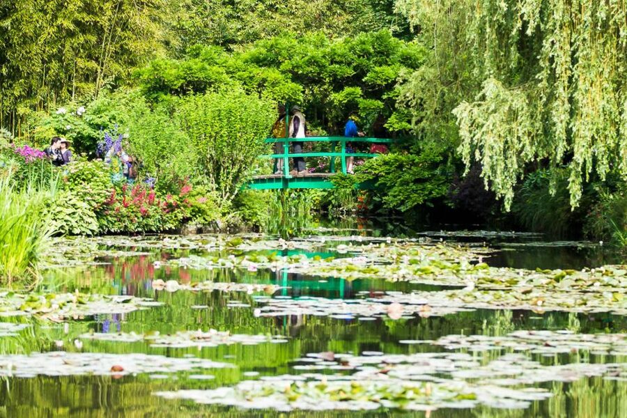 From Paris: Guided Day Trip to Monet's Garden in Giverny - Fondation Monet stop: why a short break can still matter