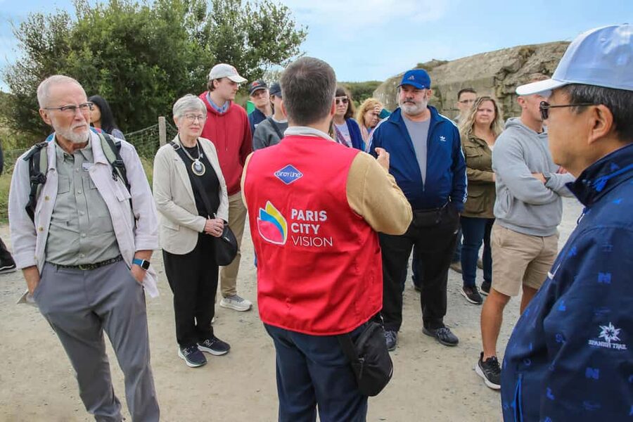 From Paris: Normandy D-Day Beaches Day Trip - Longues-sur-Mer: the Atlantic Wall in plain view
