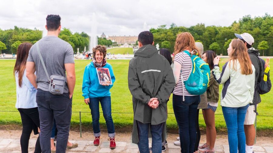 From Paris: Versailles and Giverny Full-Day Trip - Claude Monet’s tomb: the short stop that adds meaning