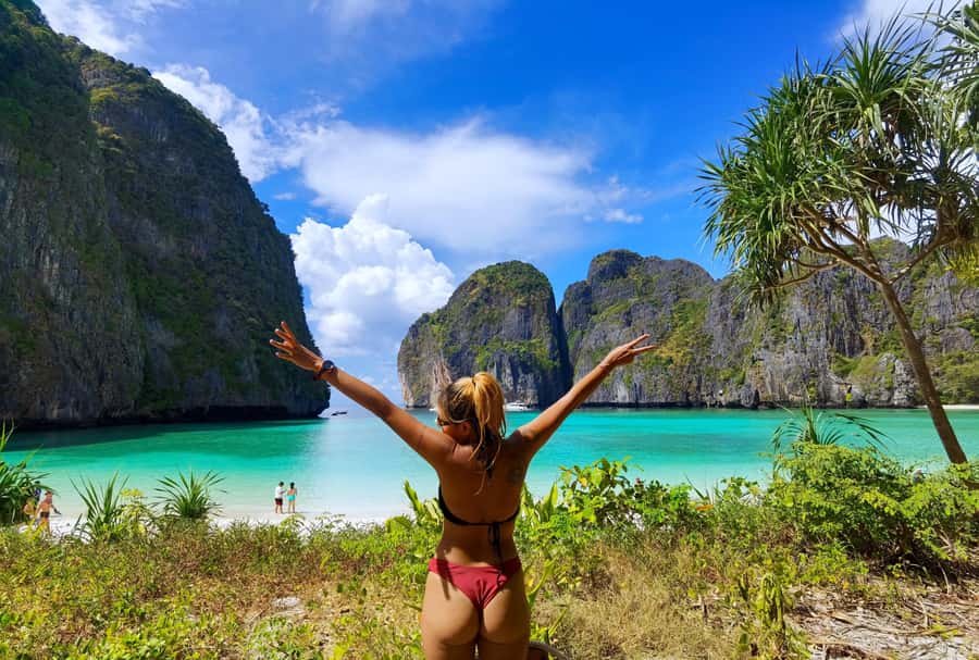 From Phuket: Day Trip to Phi Phi with Private Longtail Tour - Lunch box, fruit, and small comforts that add up