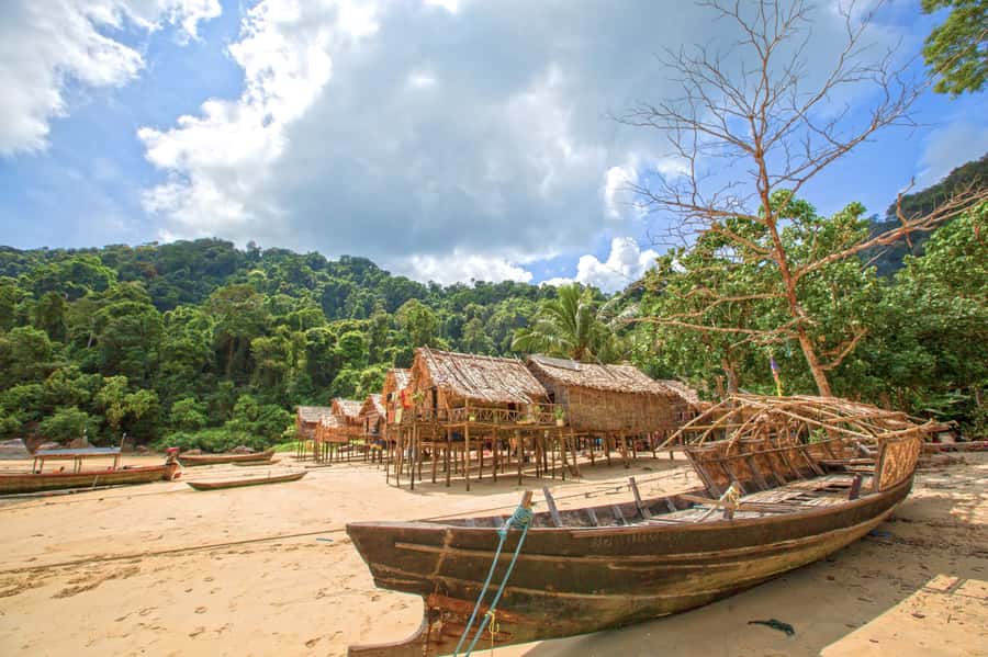 From Phuket/Khaolak: Surin Islands Snorkeling Day Trip - Surin beach breaks: golden sand and real rest time