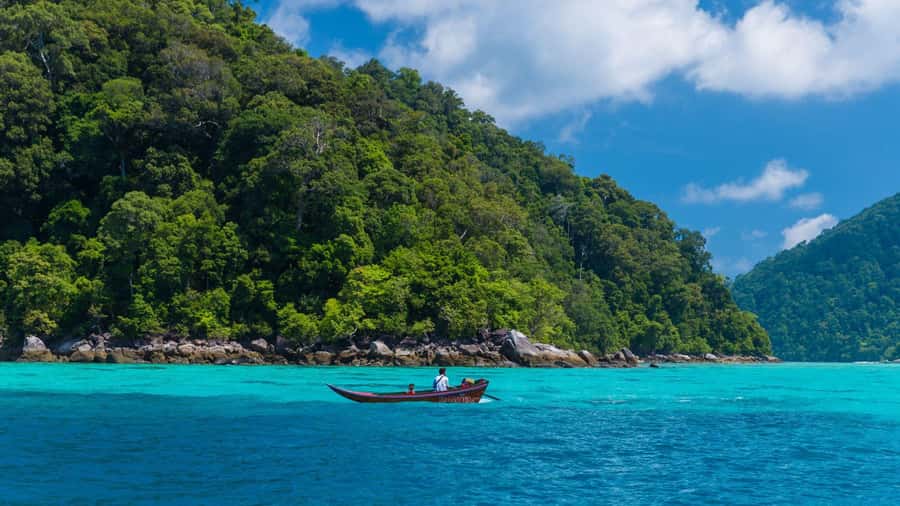 From Phuket or Khaolak: Surin Islands Day Trip - Snorkeling at the Surin bays: why these stops work