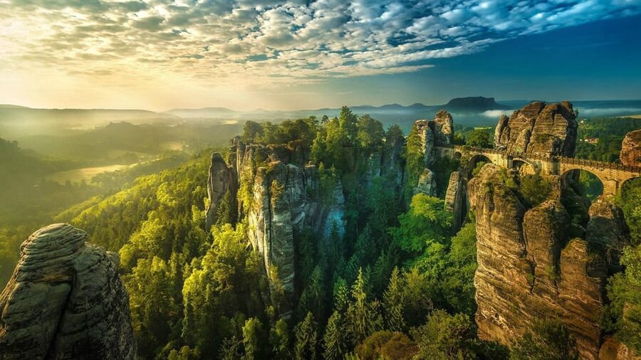From Prague: Bohemian & Saxon Switzerland Iconic Day Trip - Pickup to Return: The Transport Comfort That Makes Long Days Easier