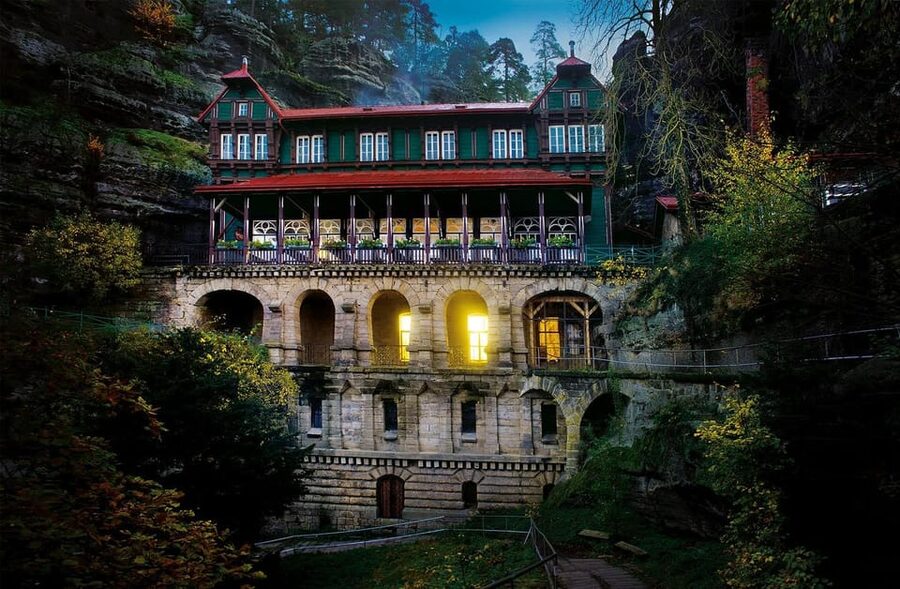From Prague: Bohemian & Saxon Switzerland Iconic Day Trip - Price and Value: What $151 Actually Buys You