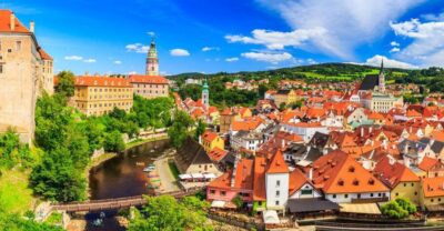 From Prague: Full-Day Trip to Česky Krumlov - Inside the UNESCO old town: 300 houses, fairy-tale lanes, real local life