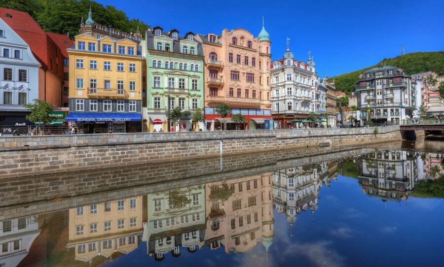 From Prague: Karlovy Vary Guided Day Trip - Reaching Karlovy Vary: What the Guide Sets Up on the Coach